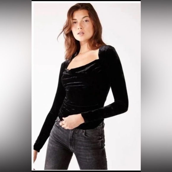 Free People Perfect Date Top
size Large
Black - Picture 3 of 12
